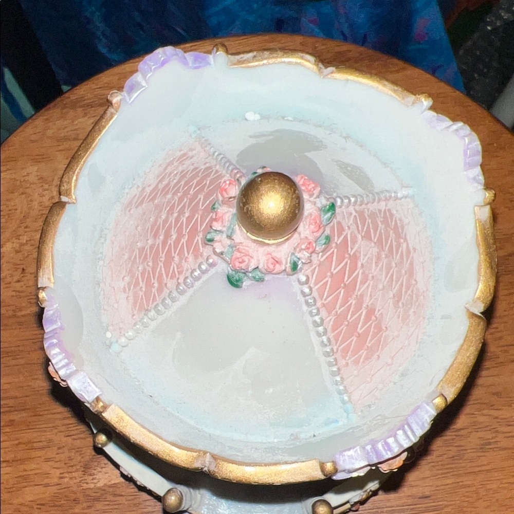 Stunning Pastel Carousel Music Box - Picture 5 of 10